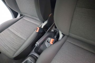 Voertuigafbeelding 16