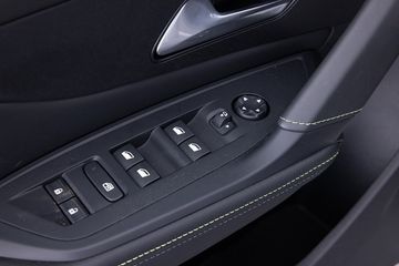 Voertuigafbeelding 9