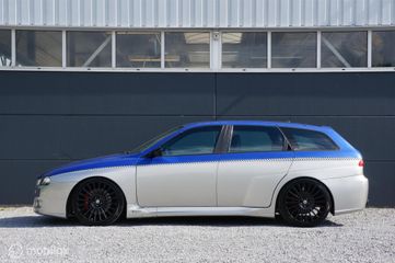 Voertuigafbeelding 3