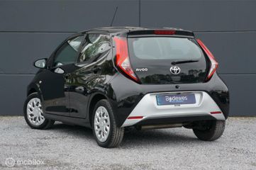 Voertuigafbeelding 4