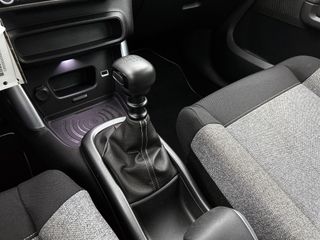 Voertuigafbeelding 28