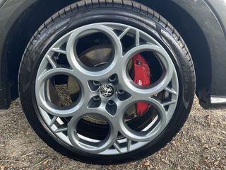 Voertuigafbeelding 6