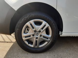 Voertuigafbeelding 24