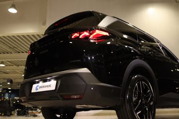 Voertuigafbeelding 12