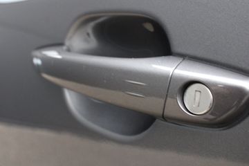 Voertuigafbeelding 17