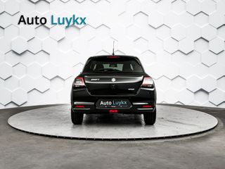 Voertuigafbeelding 8