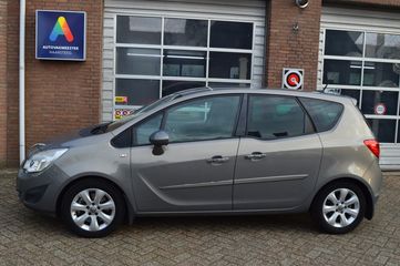 Voertuigafbeelding 4