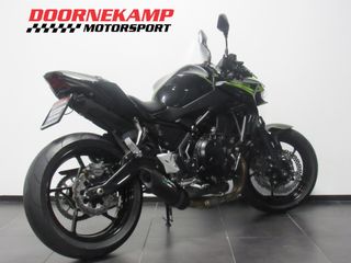 Voertuigafbeelding 5