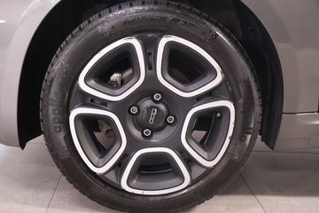 Voertuigafbeelding 4