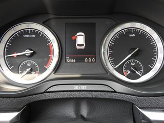 Voertuigafbeelding 11