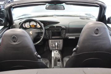 Voertuigafbeelding 12