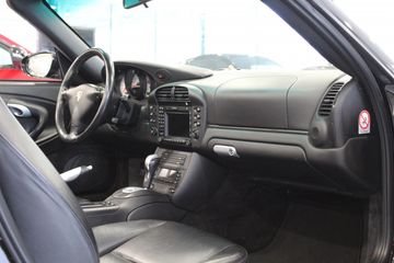 Voertuigafbeelding 8