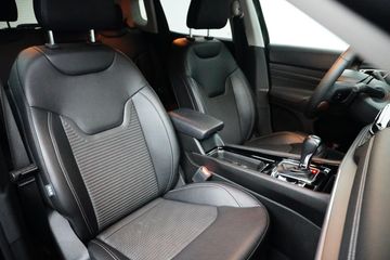 Voertuigafbeelding 9