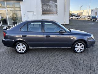 Voertuigafbeelding 9