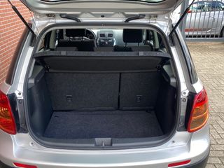 Voertuigafbeelding 16