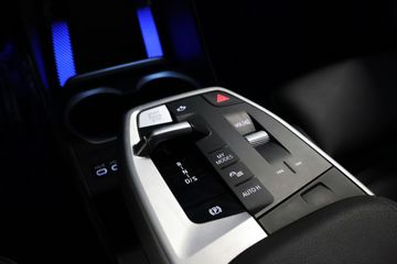 Voertuigafbeelding 18