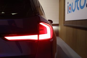 Voertuigafbeelding 8