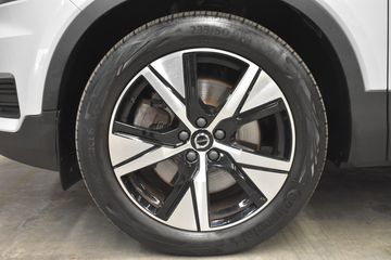 Voertuigafbeelding 8