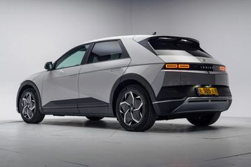 Voertuigafbeelding 2