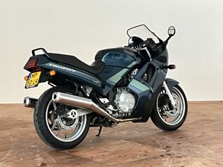 Voertuigafbeelding 9