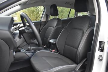 Voertuigafbeelding 3