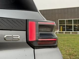 Voertuigafbeelding 7