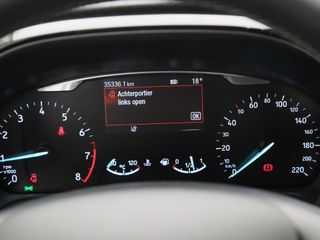 Voertuigafbeelding 8