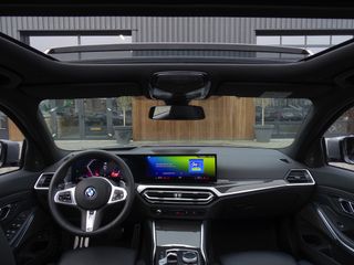 Voertuigafbeelding 12