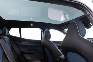 Voertuigafbeelding 9