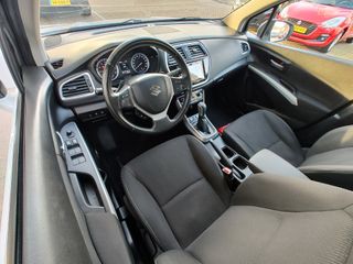 Voertuigafbeelding 12