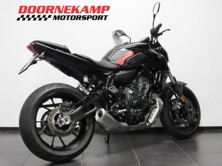 Voertuigafbeelding 5