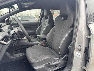 Voertuigafbeelding 12