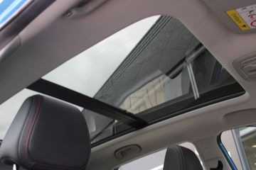 Voertuigafbeelding 8