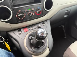 Voertuigafbeelding 15