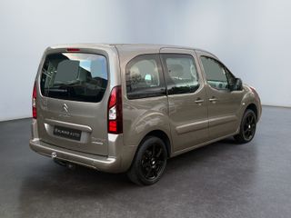 Voertuigafbeelding 4