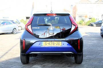 Voertuigafbeelding 3