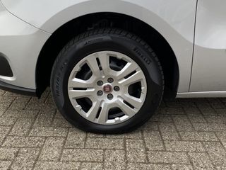 Voertuigafbeelding 25