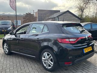 Voertuigafbeelding 5