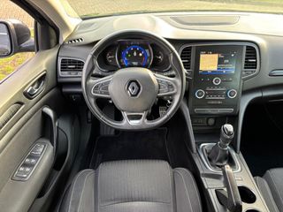 Voertuigafbeelding 8