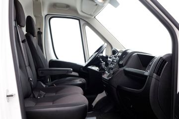 Voertuigafbeelding 2