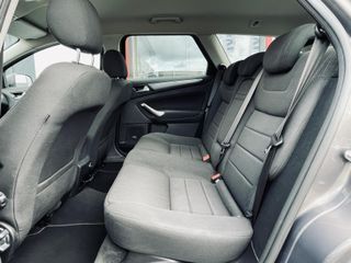 Voertuigafbeelding 9