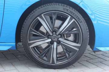 Voertuigafbeelding 14