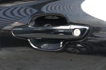 Voertuigafbeelding 12