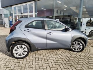 Voertuigafbeelding 4