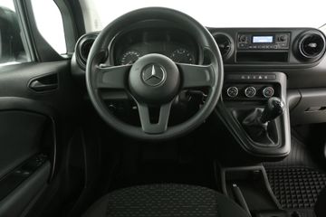 Voertuigafbeelding 6