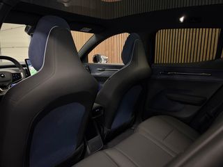 Voertuigafbeelding 12