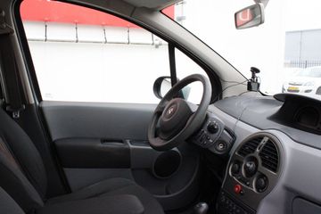 Voertuigafbeelding 6