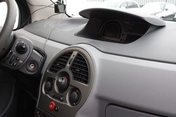 Voertuigafbeelding 8