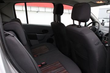 Voertuigafbeelding 9