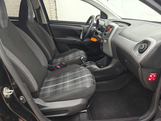 Voertuigafbeelding 12